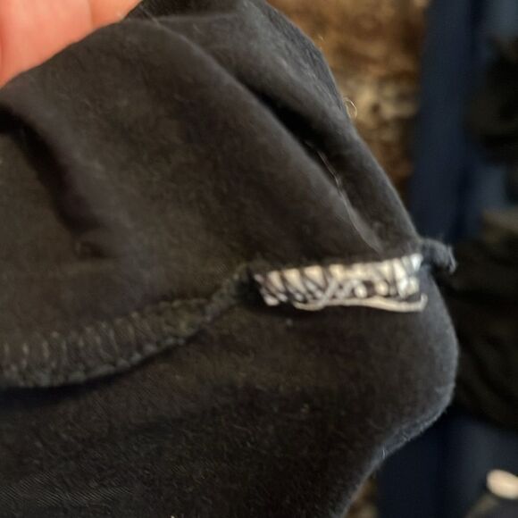 Grease Movie Sandy Danny Black Graphic Front Back Shirt Pink Ladies Rizzo Music - Picture 9 of 10